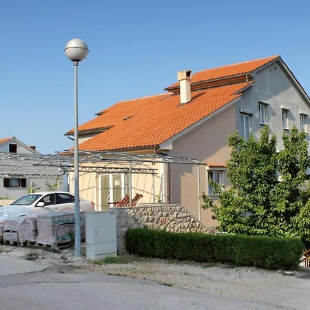 5458e Njivice
