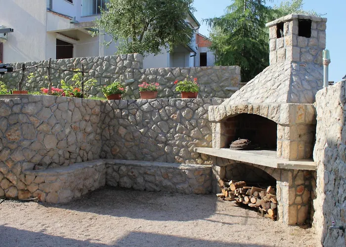 5458e Appartamento Njivice